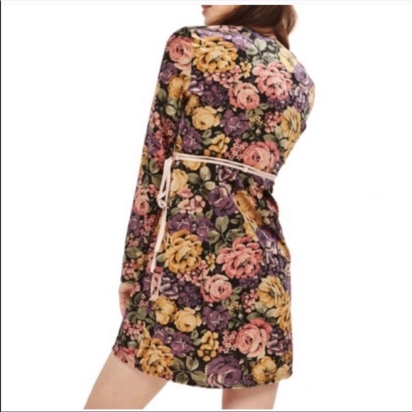 Topshop faux velvet flower print wrap dress. NWT 2 - Picture 3 of 8